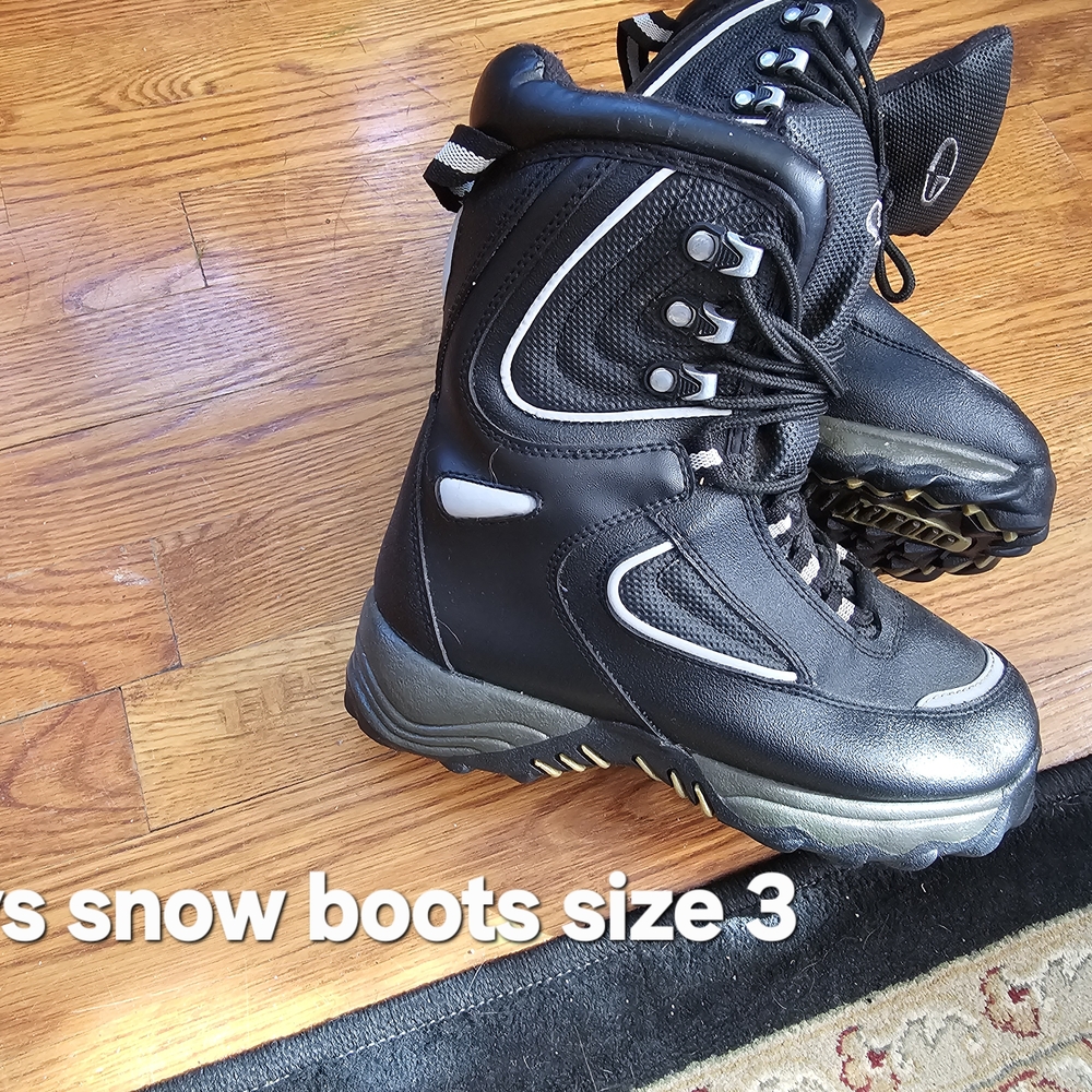 Black Snow Boots Size 3